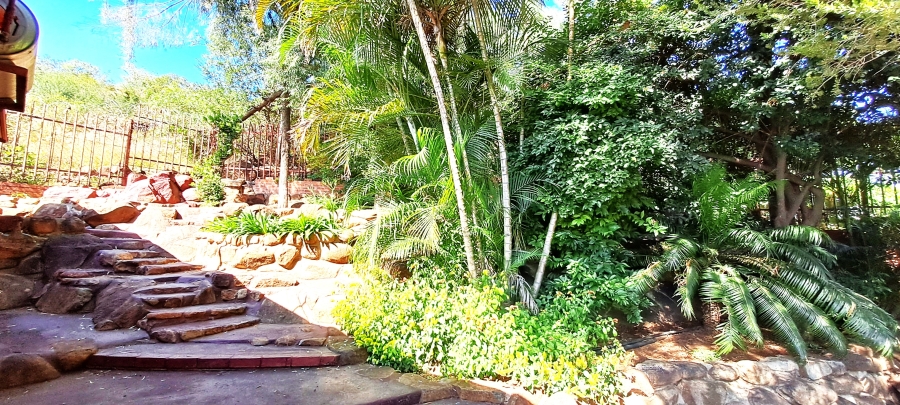 5 Bedroom Property for Sale in Elandsrand North West